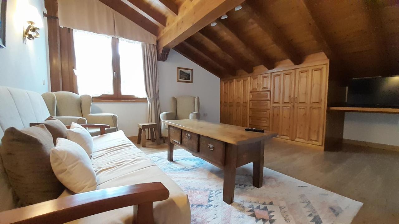 Apartamentos El Haya Cosgaya Eksteriør billede