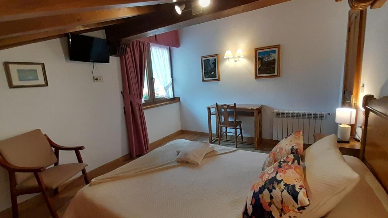 Apartamentos El Haya Cosgaya Eksteriør billede